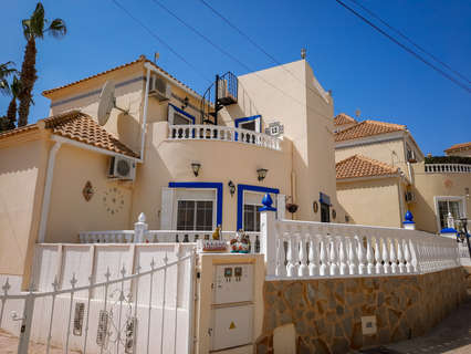 Villa en venta en Orihuela zona Villamartín