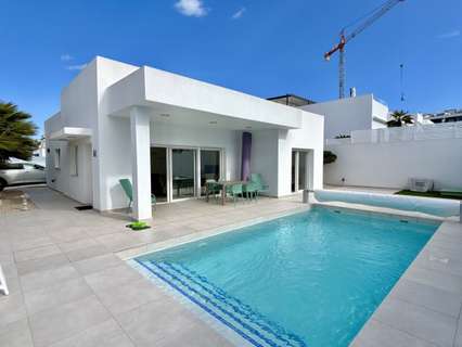 Villa en venta en Benijófar zona Costa Blanca