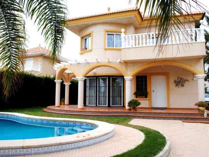 Villa en venta en Orihuela zona La Zenia
