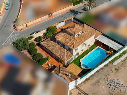 Villa en venta en Torrevieja zona El Chaparral