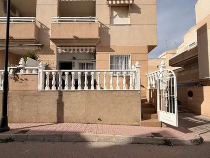 Apartamento en venta en Torrevieja zona Urb. Calas Blancas III