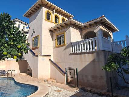Villa en venta en Orihuela zona La Zenia