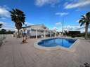 Villa en venta en Dolores zona Comunidad valenciana rebajada