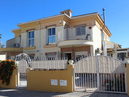 Villa en venta en Orihuela zona Villamartín