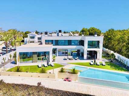 Villa en venta en Orihuela zona Cabo Roig