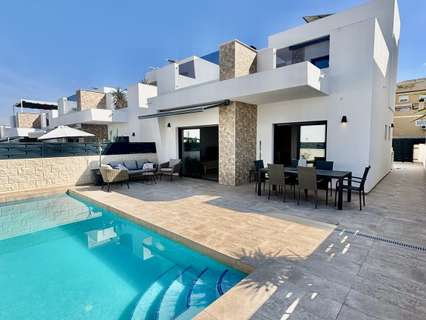 Villa en venta en Benijófar zona Costa Blanca