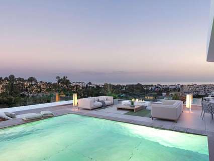 Villa en venta en Estepona zona El Paraiso Golf