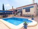 Villa en venta en Bigastro zona Bigastro