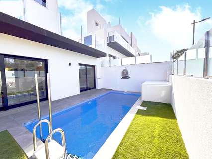Villa en venta en Orihuela zona Villamartín