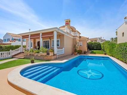 Villa en venta en Torrevieja zona La Mata