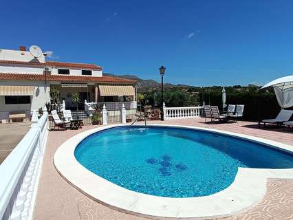 Villa en venta en Crevillent