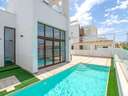 Villa en venta en Torrevieja zona Costa Blanca