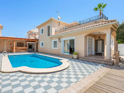Villa en venta en Pilar de la Horadada zona Torre de la Horadada