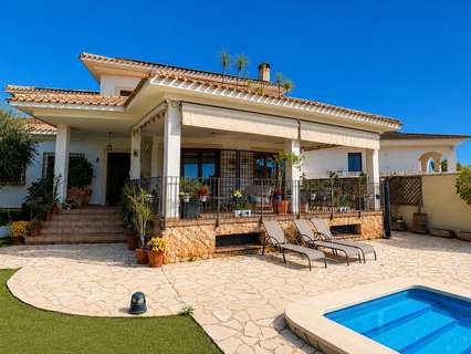 Villa en venta en Alicante zona Campoamor