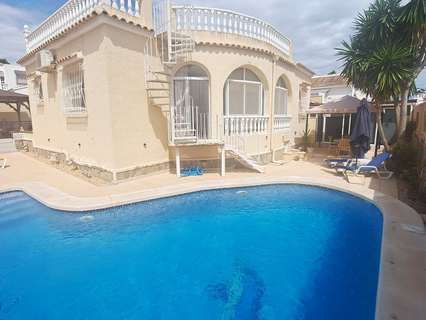 Villa en venta en Orihuela zona Villamartín