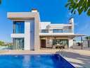 Villa en venta en Torrevieja zona Costa Blanca