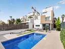 Villa en venta en Guardamar del Segura zona El Raso