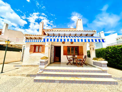 Villa en venta en Orihuela zona La Zenia
