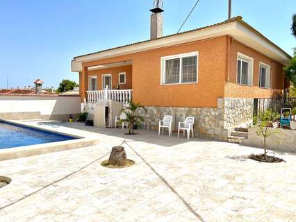 Villa en venta en Benijófar zona Costa Blanca