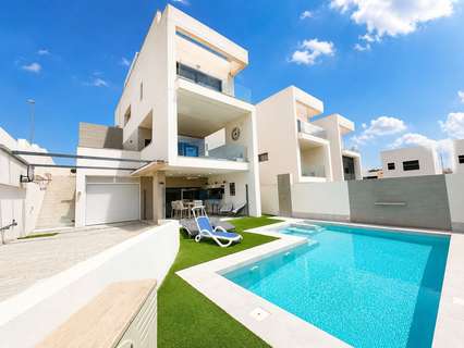 Villa en venta en Benijófar zona Costa Blanca