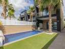 Villa en venta en Benijófar zona Costa Blanca