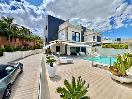 Villa en venta en San Miguel de Salinas zona Bellavista