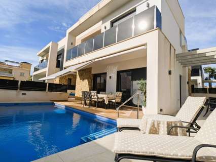 Villa en venta en Orihuela zona Cabo Roig