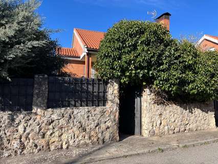 Chalet en venta en Pioz