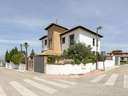 Chalet en venta en La Zubia