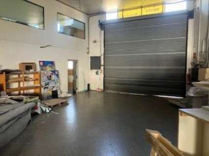 Nave industrial en venta en Rubí