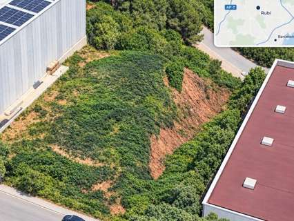Parcela industrial en venta en Rubí