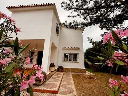 Villa en venta en Benalmádena