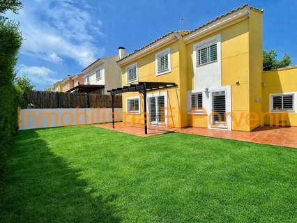 Chalet en alquiler en Torrent