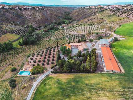 Cortijo en venta en Baza