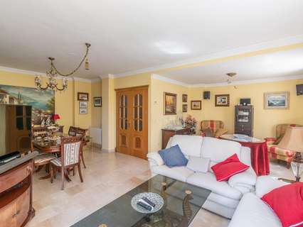 Chalet en venta en La Zubia rebajado