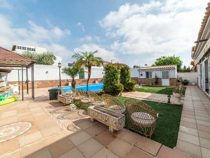 Chalet en venta en Dos Hermanas zona Montequinto