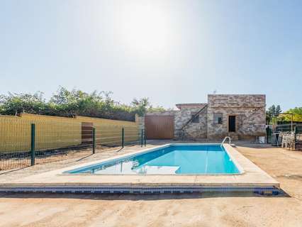 Chalet en venta en Carmona