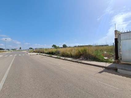 Parcela industrial en venta en Alzira