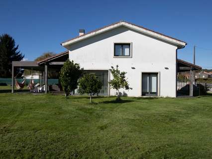 Villa en venta en Teo