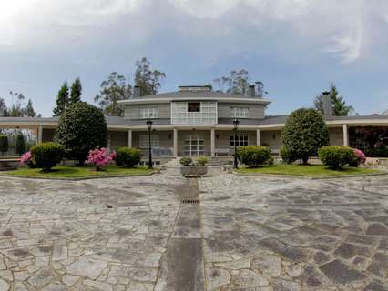 Villa en venta en Santa Comba