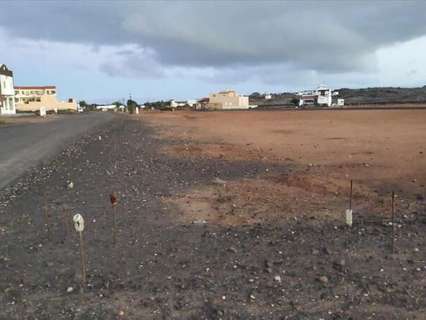 Parcela urbana en venta en La Oliva