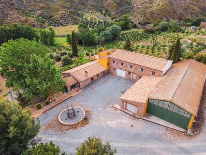 Cortijo en venta en Baza