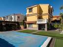 Chalet en venta en Pinos Genil