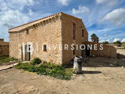 Casa rústica en venta en Llubí rebajada