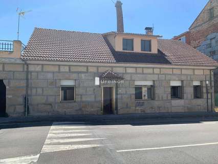 Casa en venta en San Cibrao das Viñas rebajada