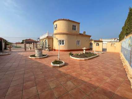 Chalet en venta en Torrevieja rebajado