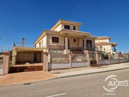 Casa en venta en Layos