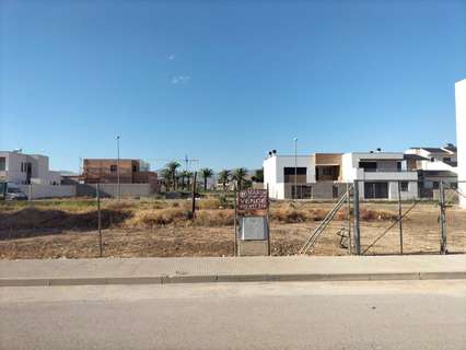 Parcela urbana en venta en Cox