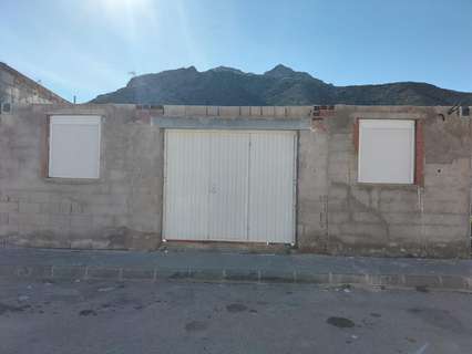 Parcela urbana en venta en Cox