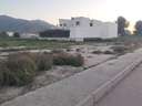 Parcela urbana en venta en Cox